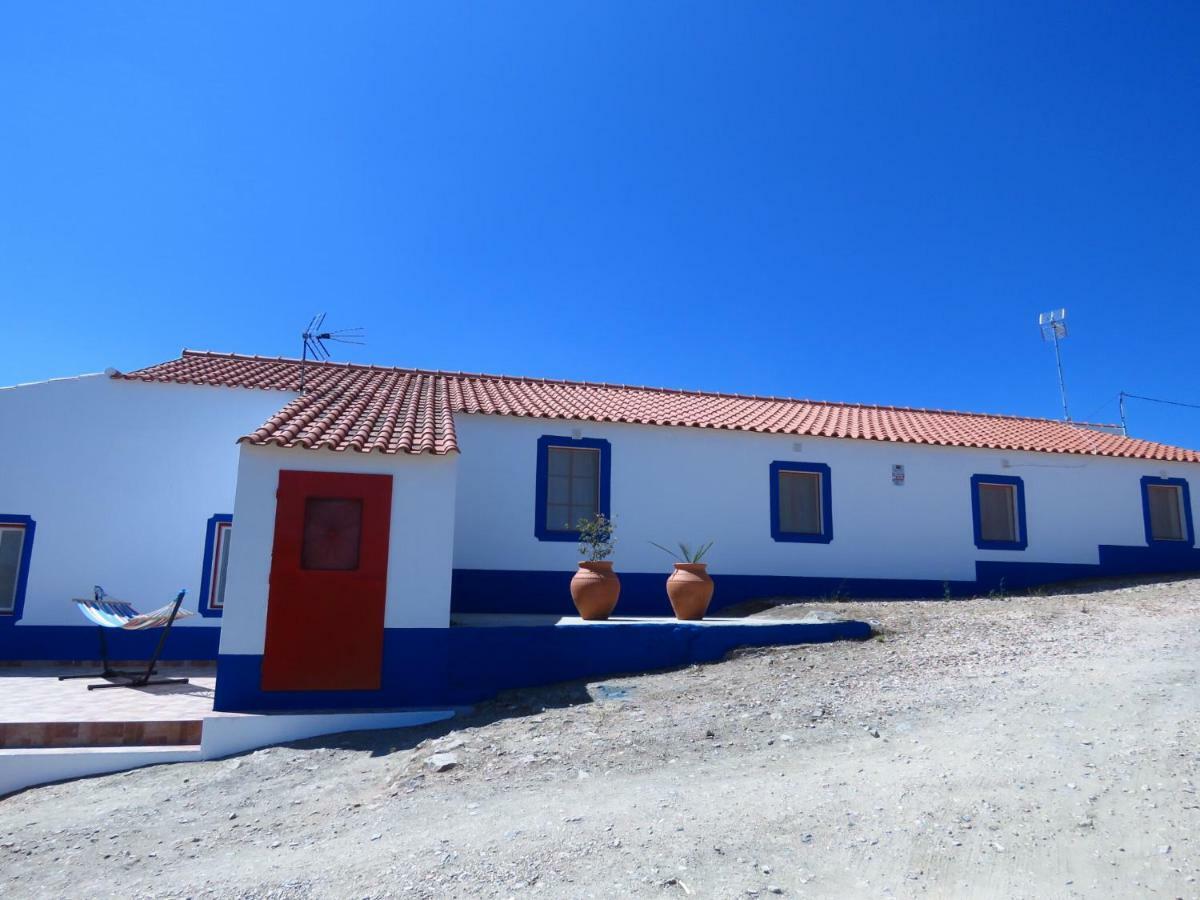 Vale Do Boto-Quinta Com 3 Casas Villa คาสโตรมาริม ภายนอก รูปภาพ