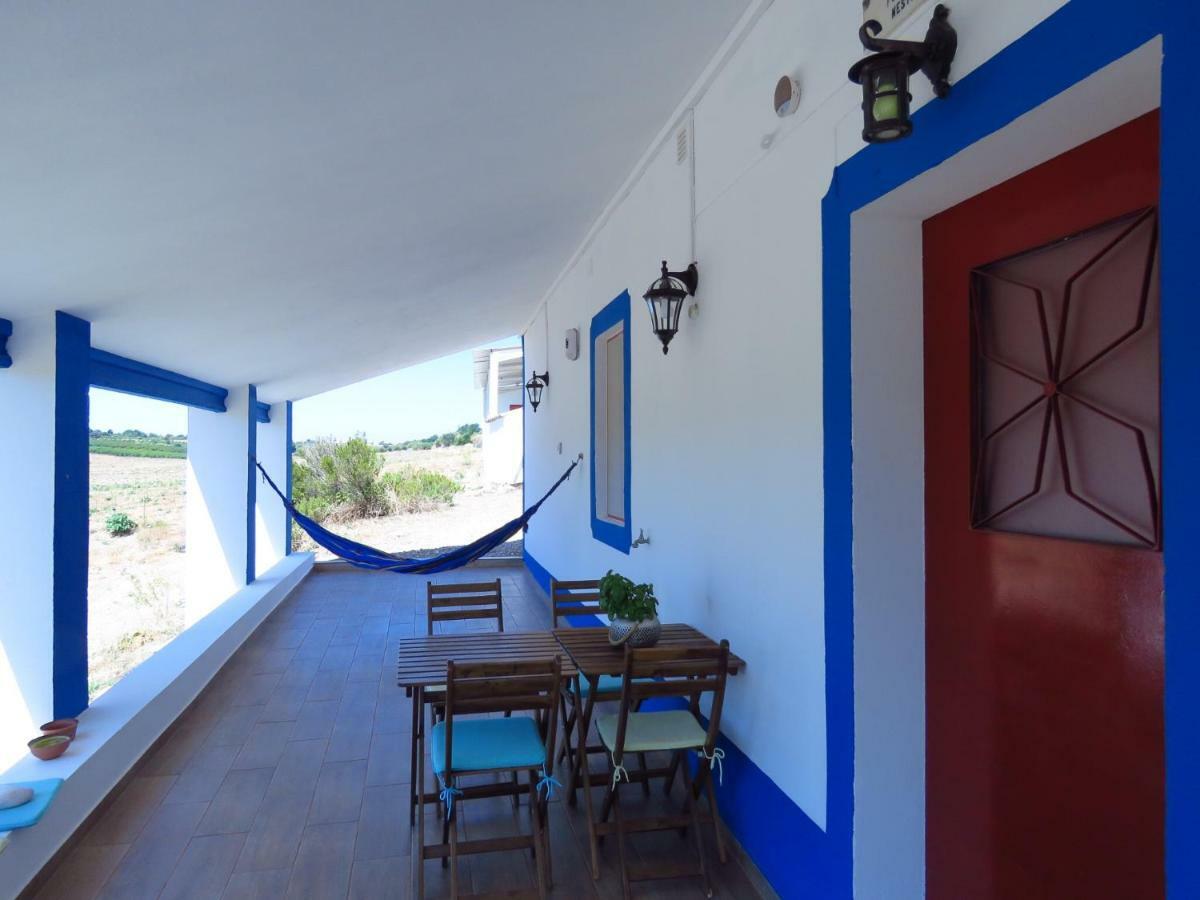 Vale Do Boto-Quinta Com 3 Casas Villa คาสโตรมาริม ภายนอก รูปภาพ